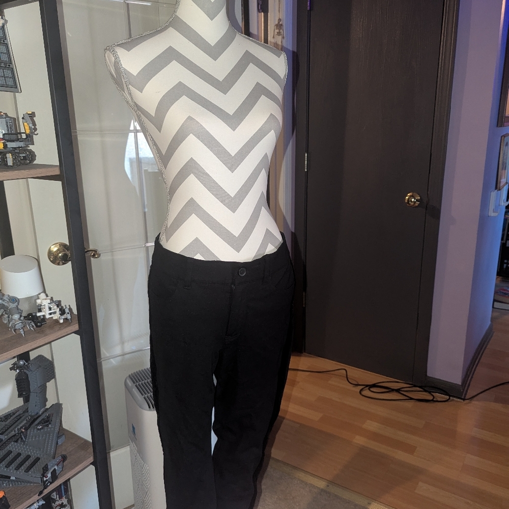 Torrid Ponte Pants Velvet Detail Great Pockets